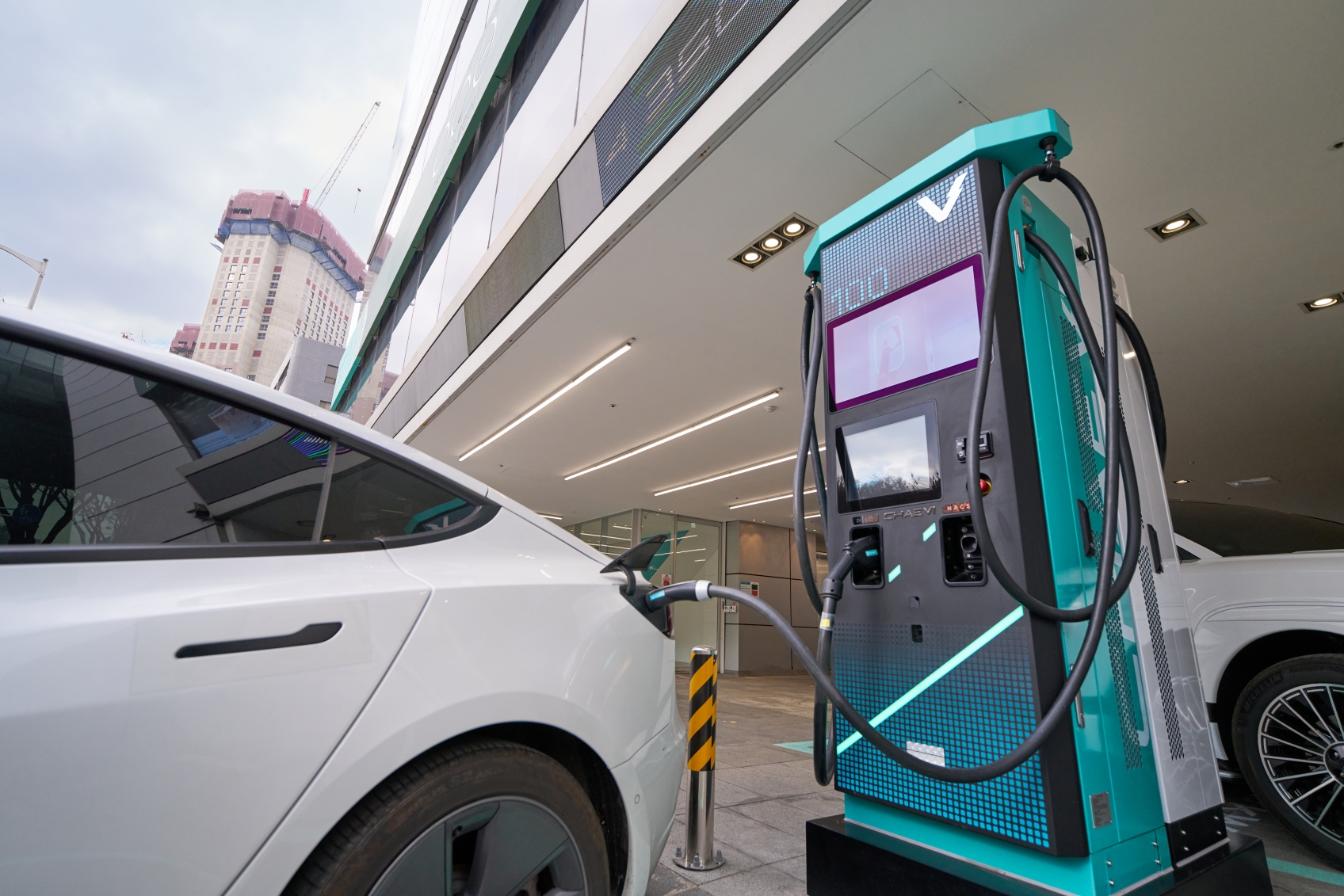 [전기차, 이제는 인프라다③] 정책이 만든 전환 가속…전기차는 선택이 아닌 '의무'